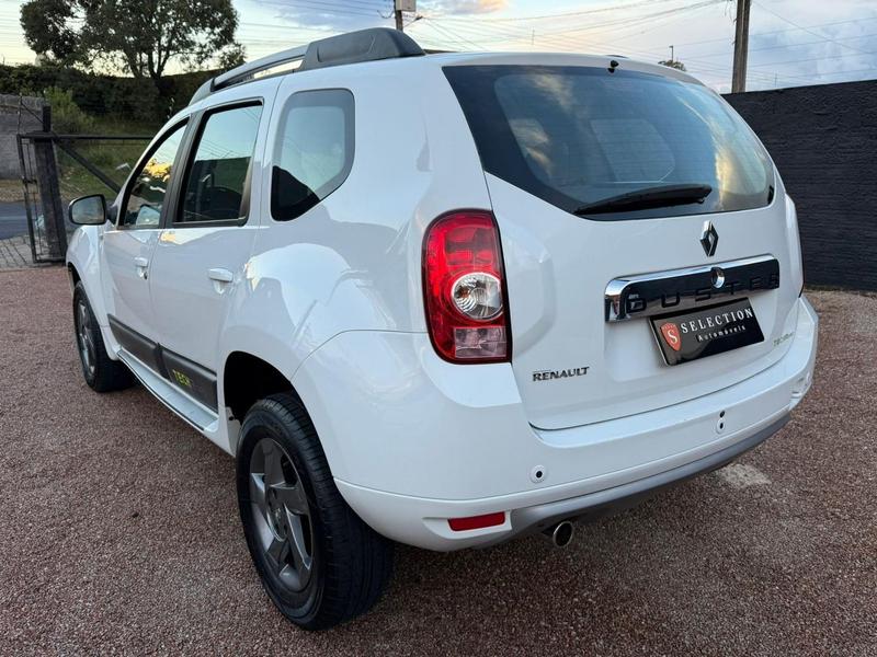 Renault Duster 2.0 D 4x2a - foto 3