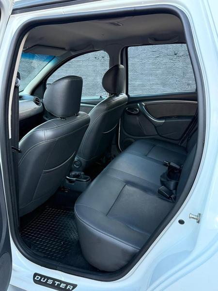 Renault Duster 2.0 D 4x2a - foto 13