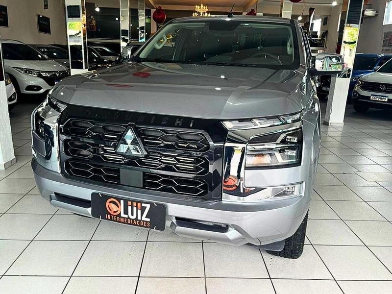 MITSUBISHI TRITON HPE 2.4 4x4 TB DIESEL AUT