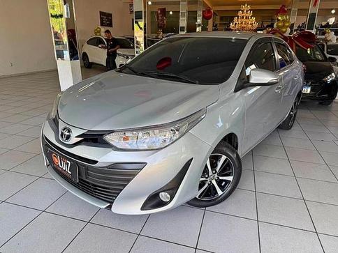 TOYOTA YARIS SA XL15LIVE