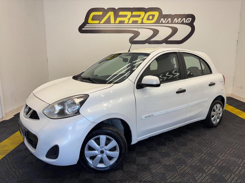 Nissan March 2018 à venda
