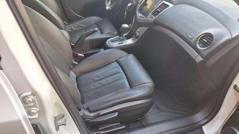 Chevrolet Cruze 1.8 LT 16V Flex 4P Automático - foto 16