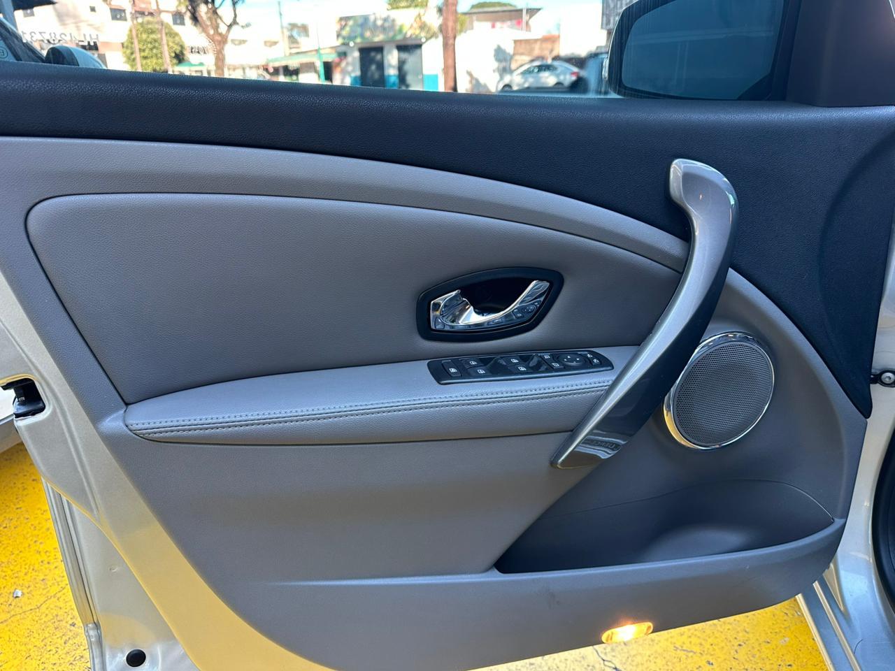 RENAULT FLUENCE, fluence sedan privilege 2.0, 2017