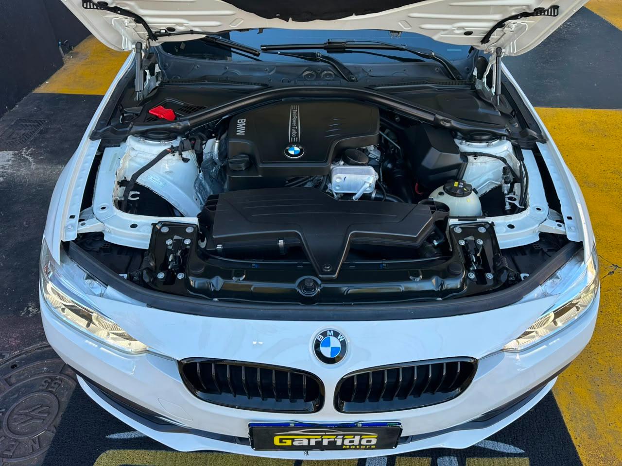 BMW 320i, 2.0 16v turbo active flex 4p automatico, 2016