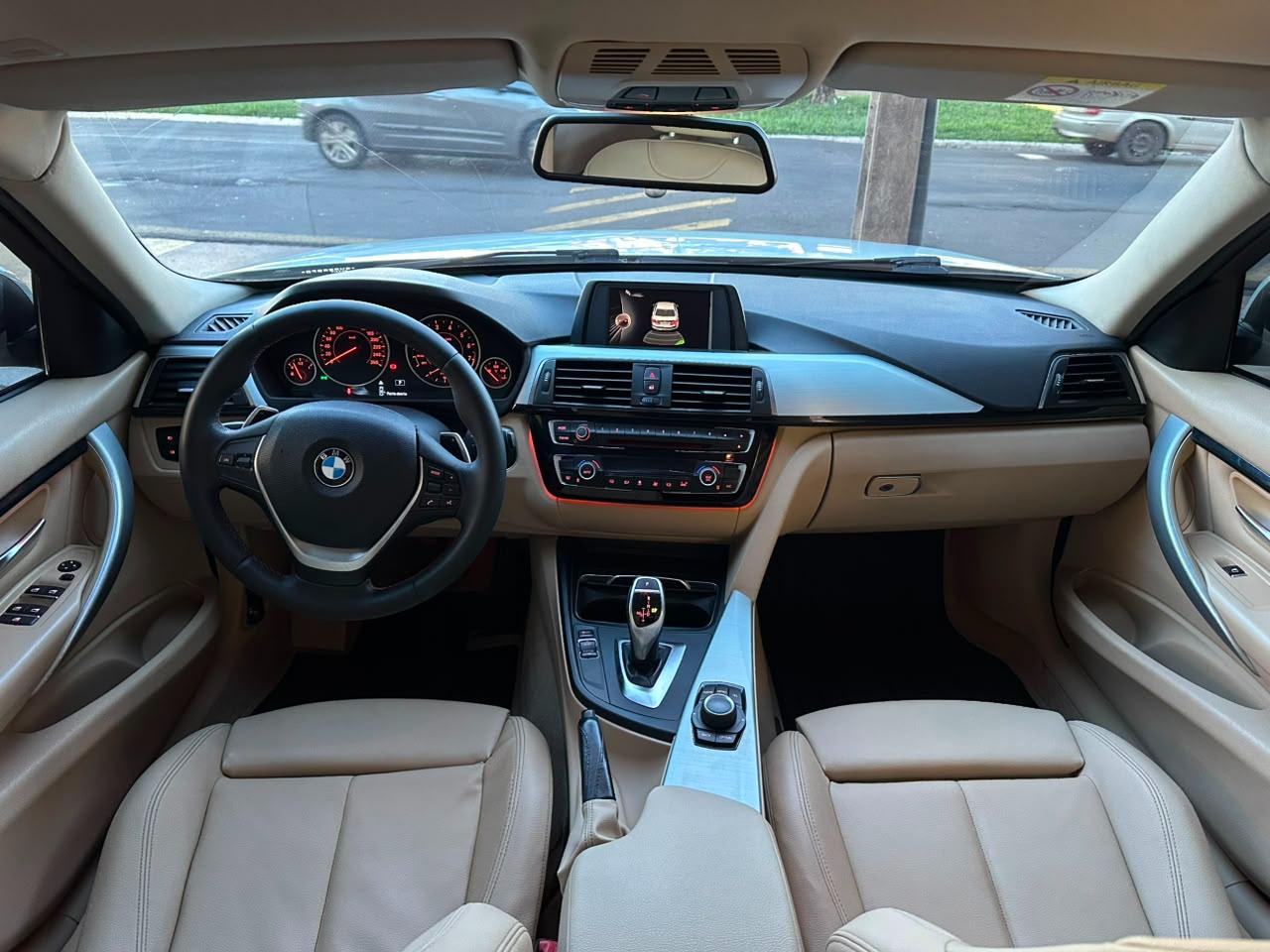 BMW 320i, 2.0 16v turbo active flex 4p automatico, 2016
