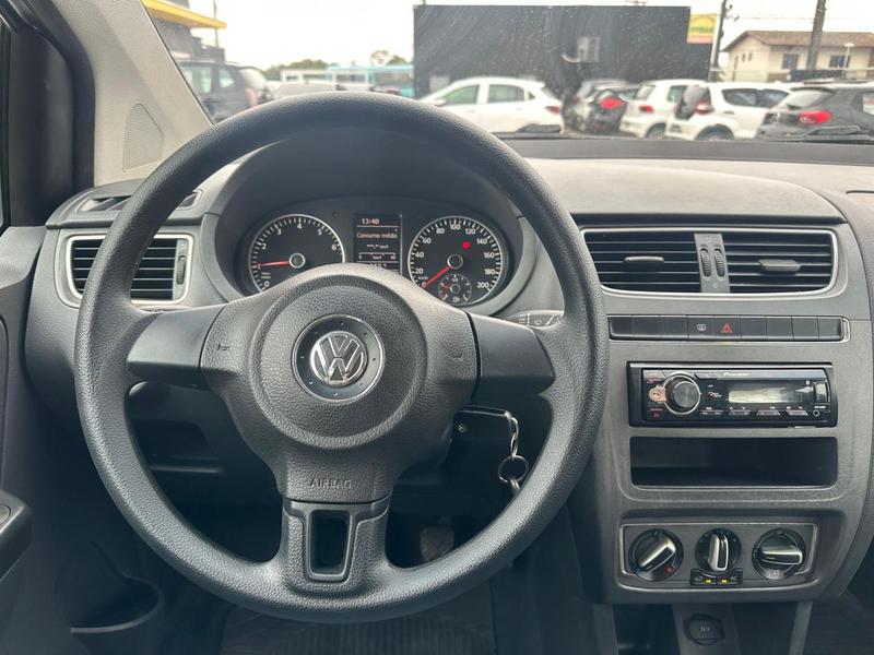 Volkswagen Fox 1.0 Bluemotion Gii - foto 11