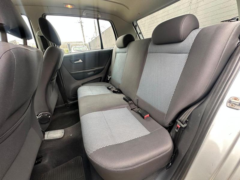Volkswagen Fox 1.0 Bluemotion Gii - foto 13
