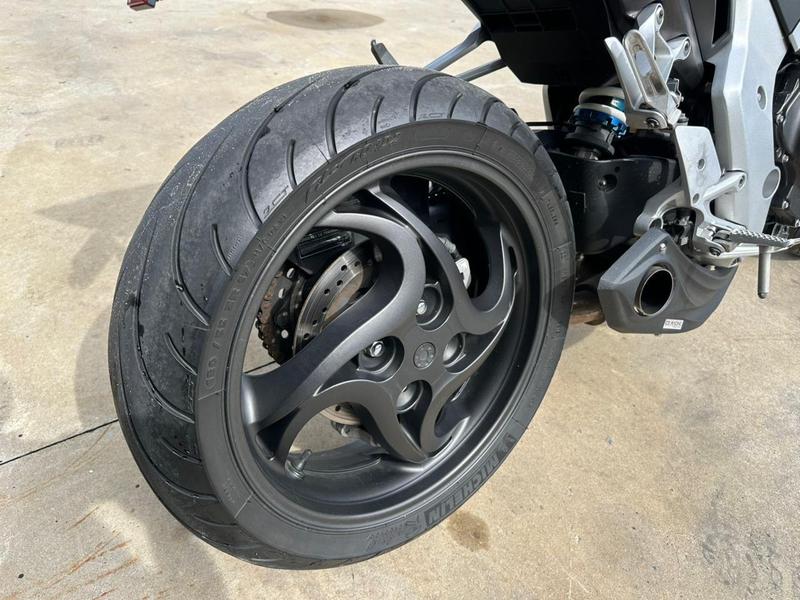Honda Cb 1000r - foto 10