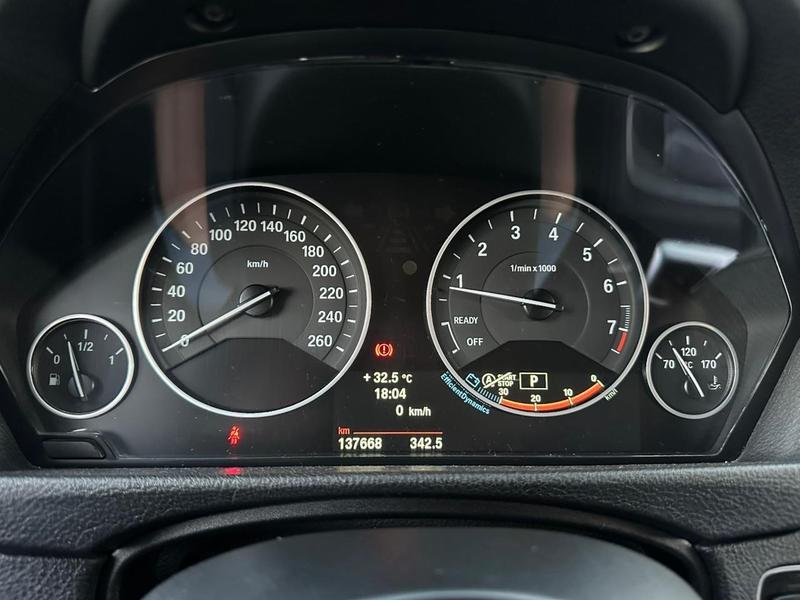 BMW 320i 3b 11 - foto 19