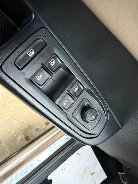 Volkswagen Taos Hl TSI Ae - foto 20