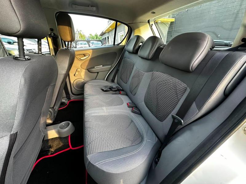 Fiat Palio Attract 1.4 - foto 12