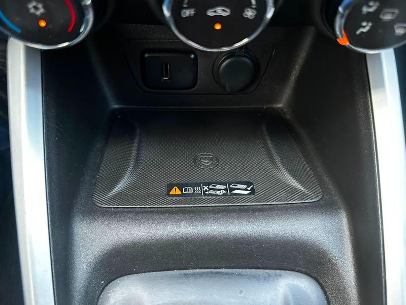 Chevrolet Onix Plus 10tat - foto 18