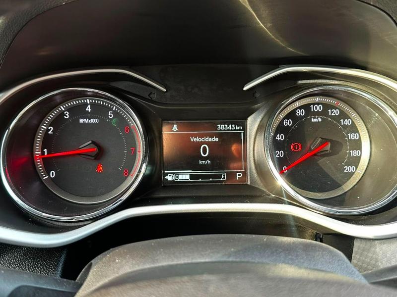 Chevrolet Onix Plus 10tat - foto 19