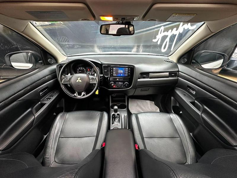 Mitsubishi Outlander 2.0 - foto 13