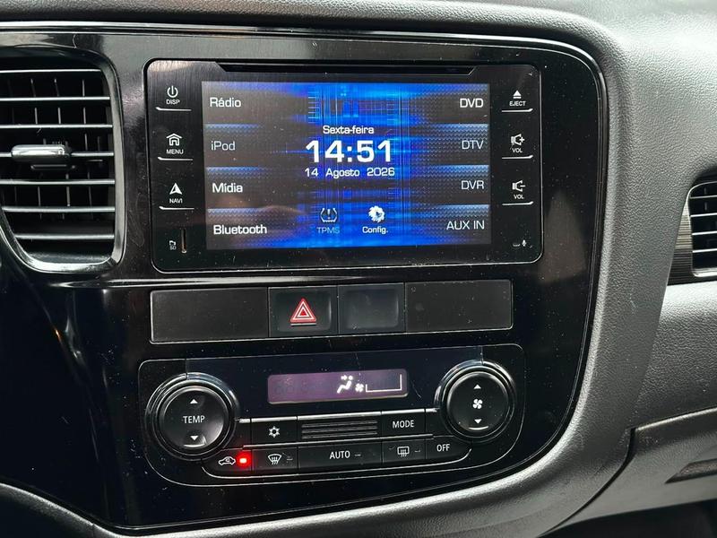 Mitsubishi Outlander 2.0 - foto 19