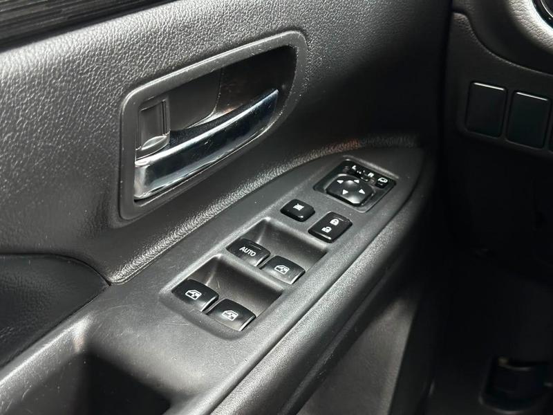 Mitsubishi Outlander 2.0 - foto 20