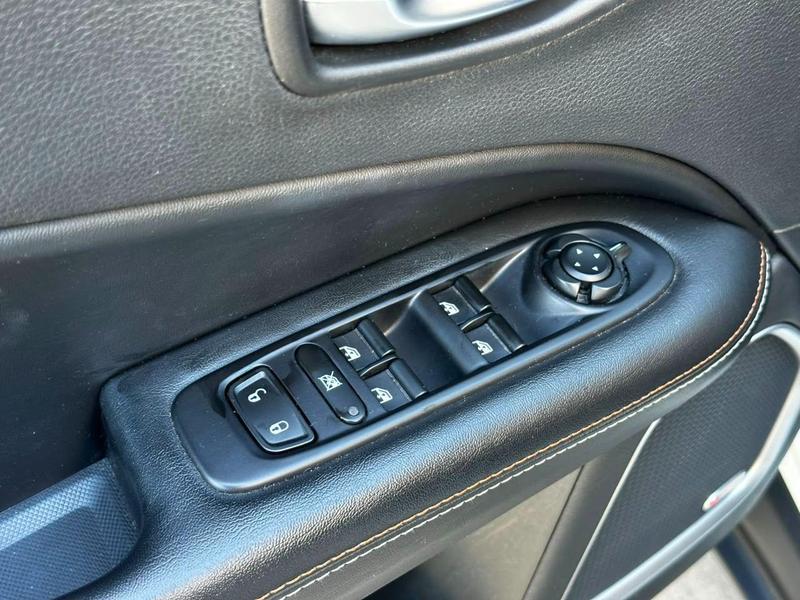 Jeep Compass Longitude 2.0 4X2 Flex 16V Aut. - foto 15