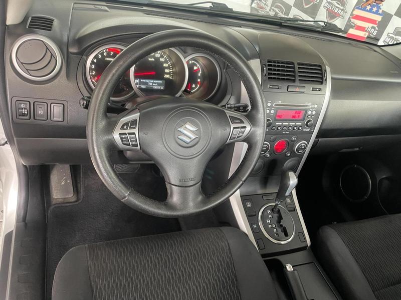 Suzuki Vitara 4X2 2.0 Automático - foto 8