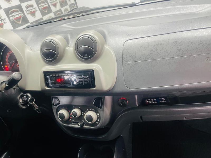 Fiat Fiorino 1.4 Flex - foto 20