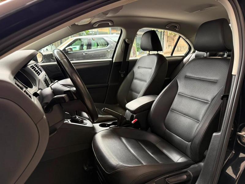 Volkswagen Jetta Comfortline 1.4 TSI 16V 4P Automático - foto 10