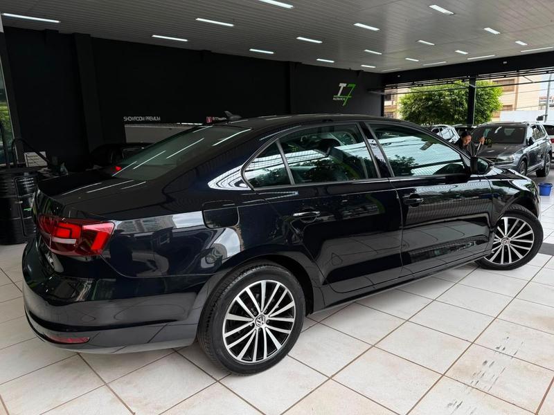 Volkswagen Jetta Comfortline 1.4 TSI 16V 4P Automático - foto 6