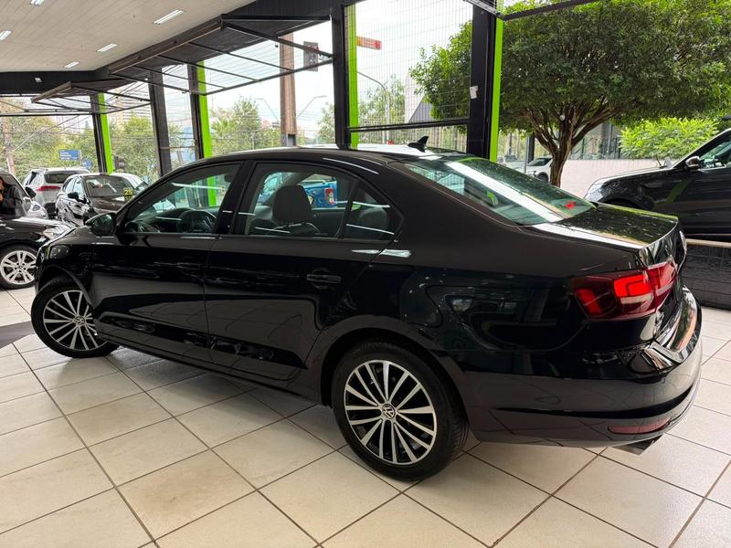 Volkswagen Jetta Comfortline 1.4 TSI 16V 4P Automático - foto 4