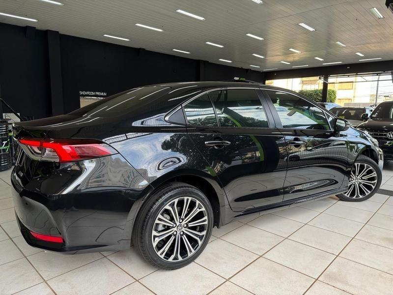 Toyota Corolla Altis Premium Hybrid 1.8 Flex Automático - foto 6