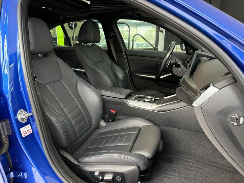 BMW 320i m sport flex - foto 11
