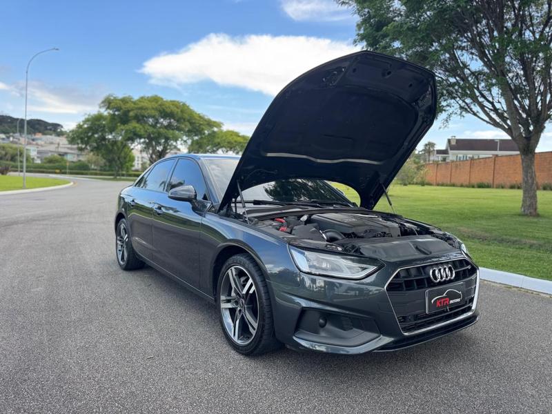 Audi A4 2.0 TFSI - foto 9