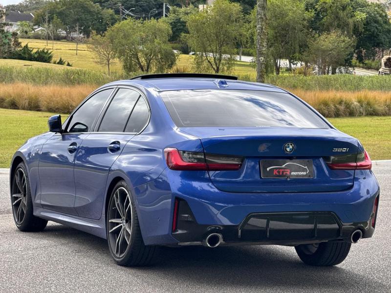 BMW 320i M Sport Flex - foto 7