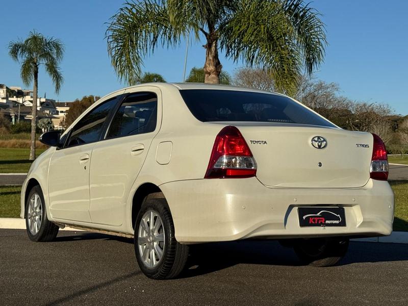 Toyota Etios Sd Xplus At - foto 4