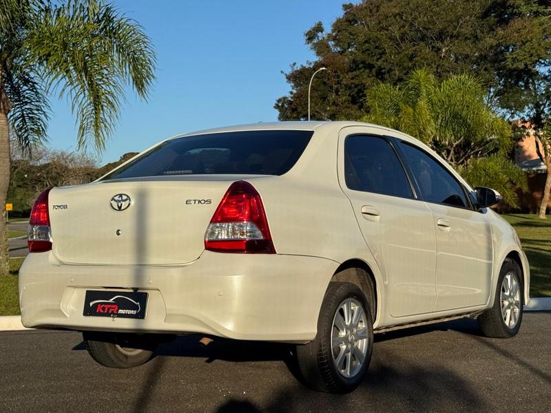Toyota Etios Sd Xplus At - foto 6
