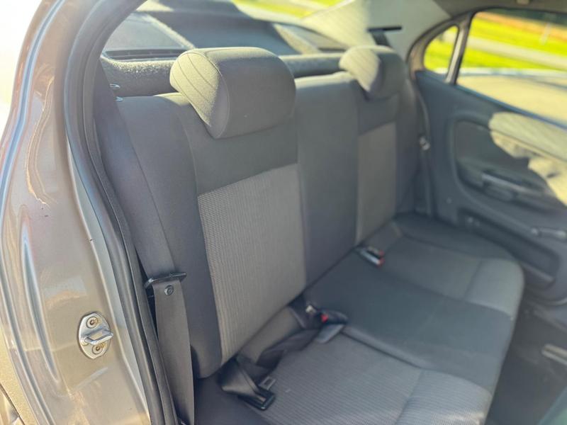 Volkswagen Voyage 1.0 1.0 City Mi Total Flex 8V 4P - foto 18