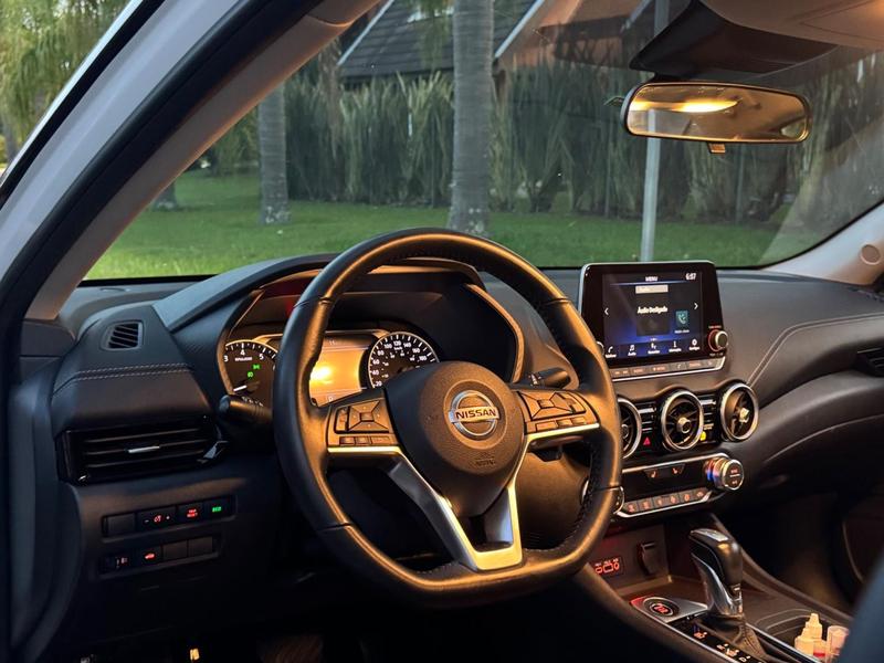 Nissan Sentra 20sv CVT - foto 8