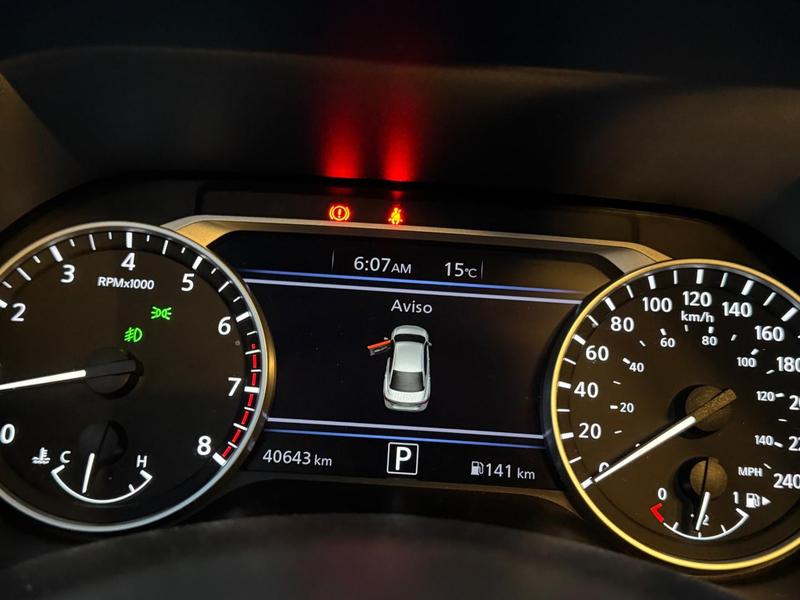 Nissan Sentra 20sv CVT - foto 17