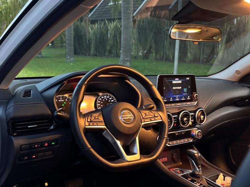 Nissan Sentra 20sv CVT - foto 9