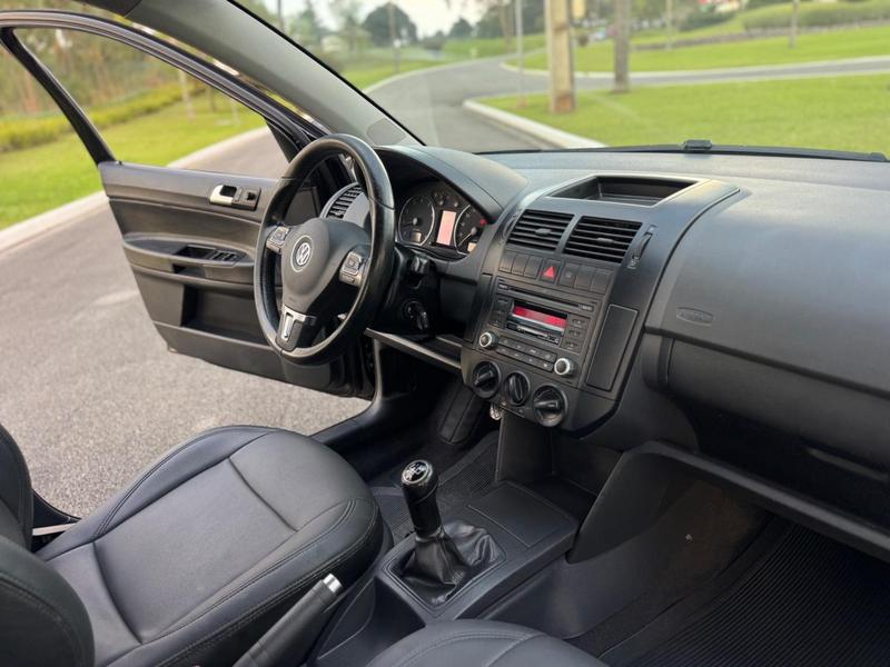 Volkswagen Polo 1.6 - foto 11