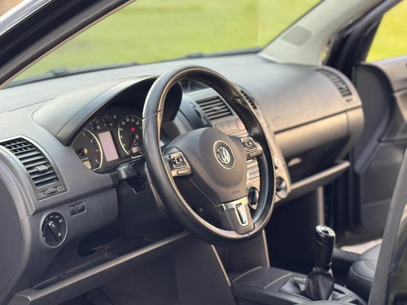 Volkswagen Polo 1.6 - foto 13