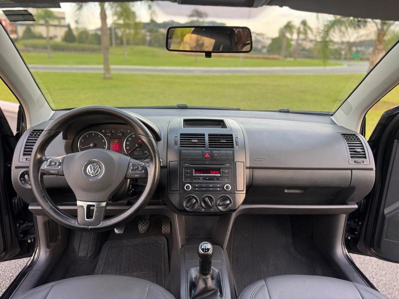 Volkswagen Polo 1.6 - foto 14