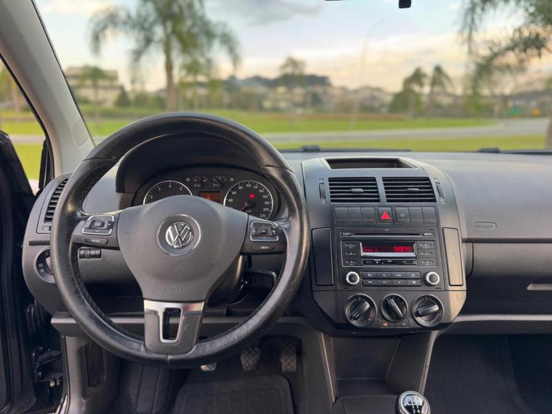 Volkswagen Polo 1.6 - foto 15