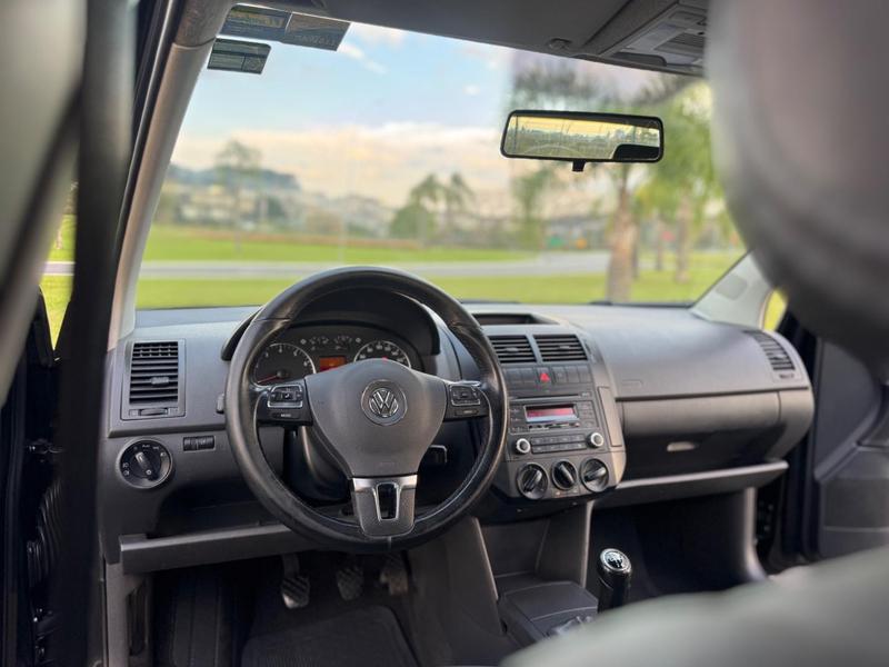 Volkswagen Polo 1.6 - foto 19