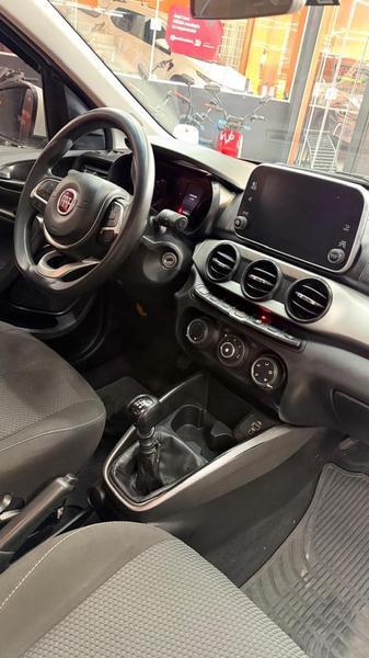 Fiat Cronos 1.3 8V Flex - foto 9