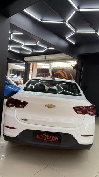 Chevrolet Onix Plus 10tat LTZ - foto 8