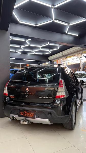 Renault Sandero Stepway - foto 8