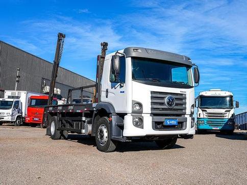 VOLKSWAGEN 17.190 CRM 4X2