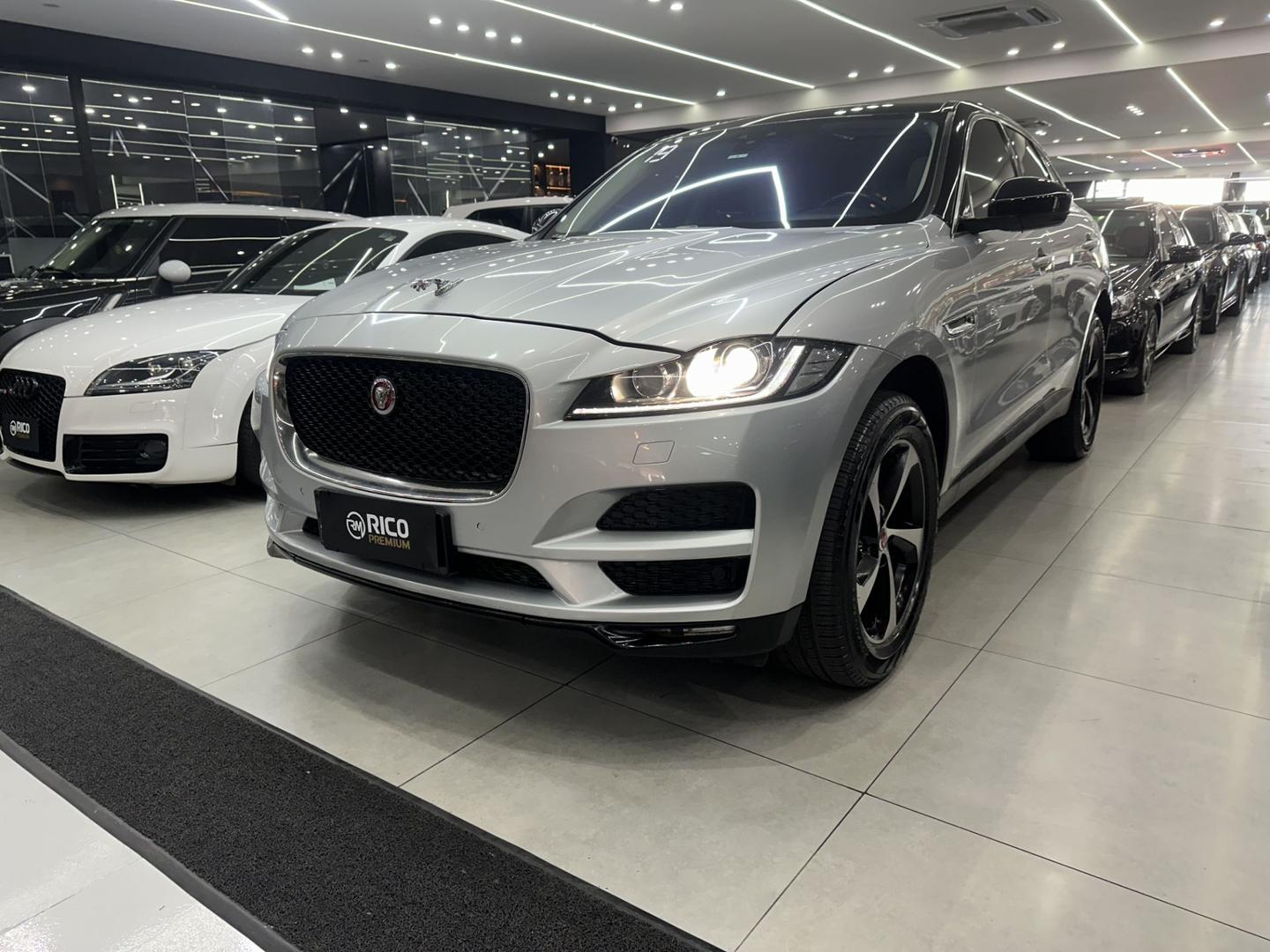 JAGUAR FPACE 20TD PRESTIG