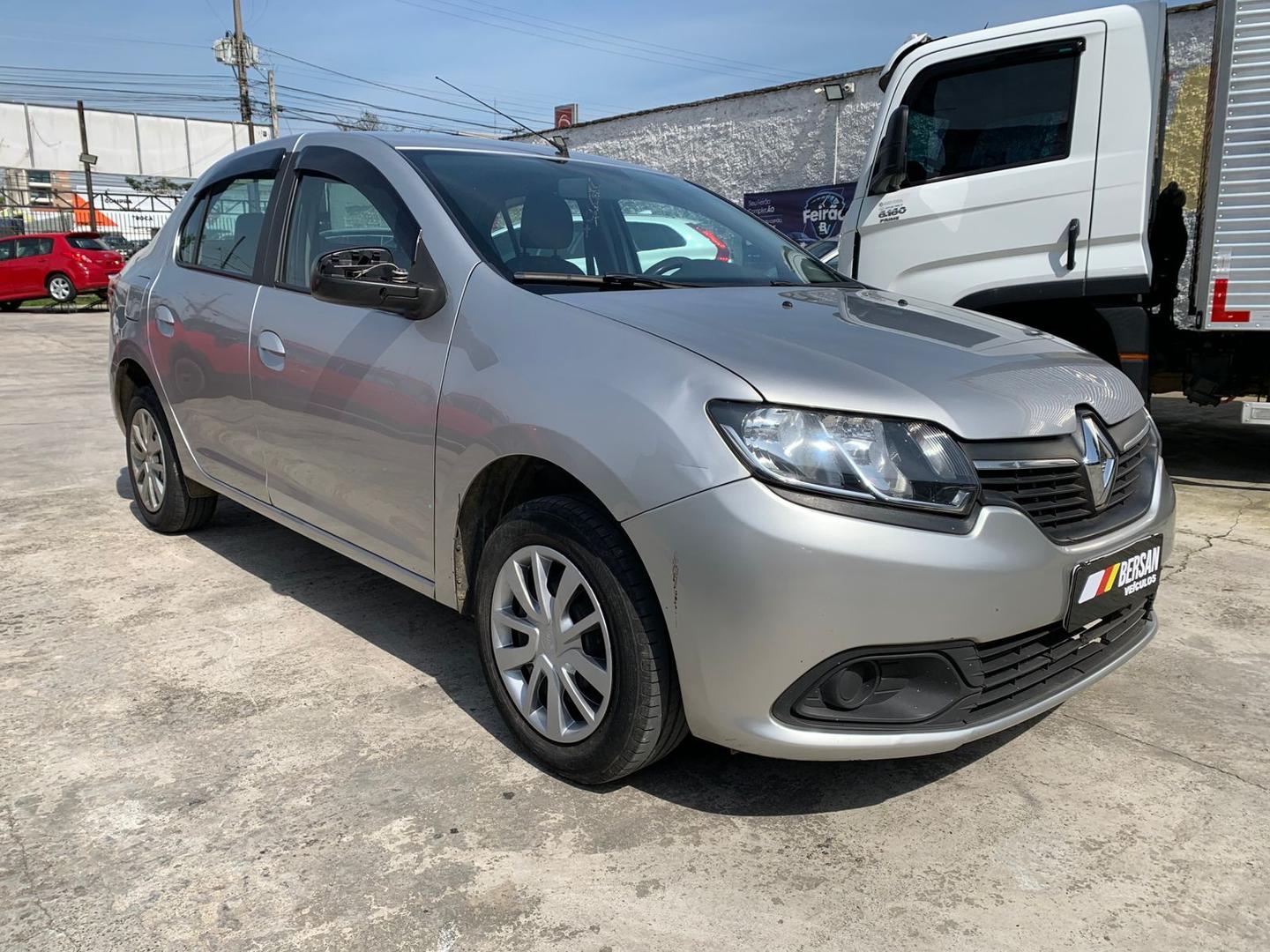 RENAULT LOGAN EXPR 10