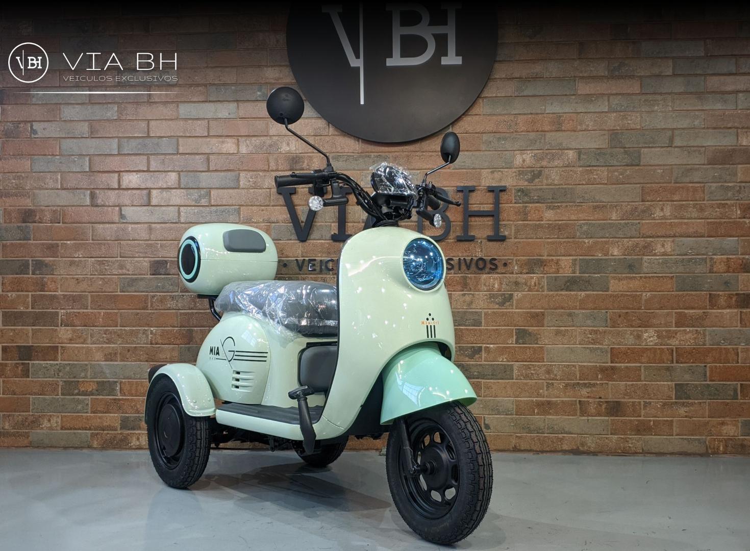 MC MIA TRI 800W 60V-20AH 2024/2024 Elétrico em belo horizonte - Via BH