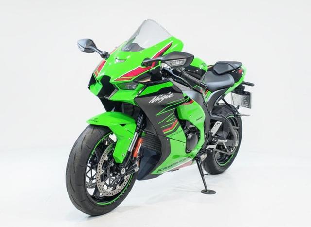 カズ KAWASAKI NINJA ZX 10R 2023/2023 GASOLINA em belo horizonte - Via BH