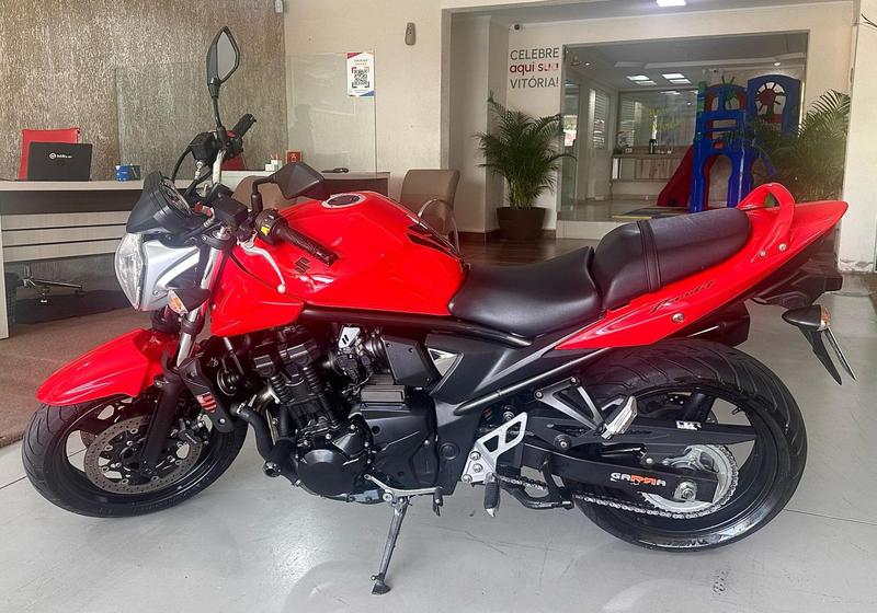 SUZUKI BANDIT 650